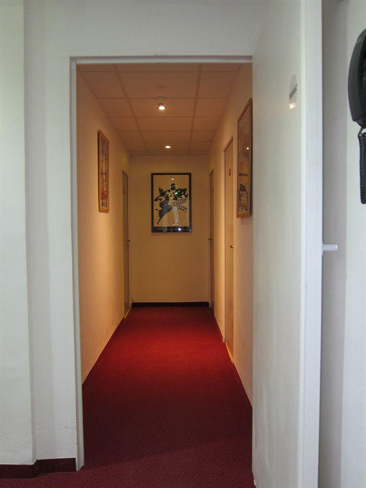 Brit Hotel Colbert Juan-les-Pins Buitenkant foto