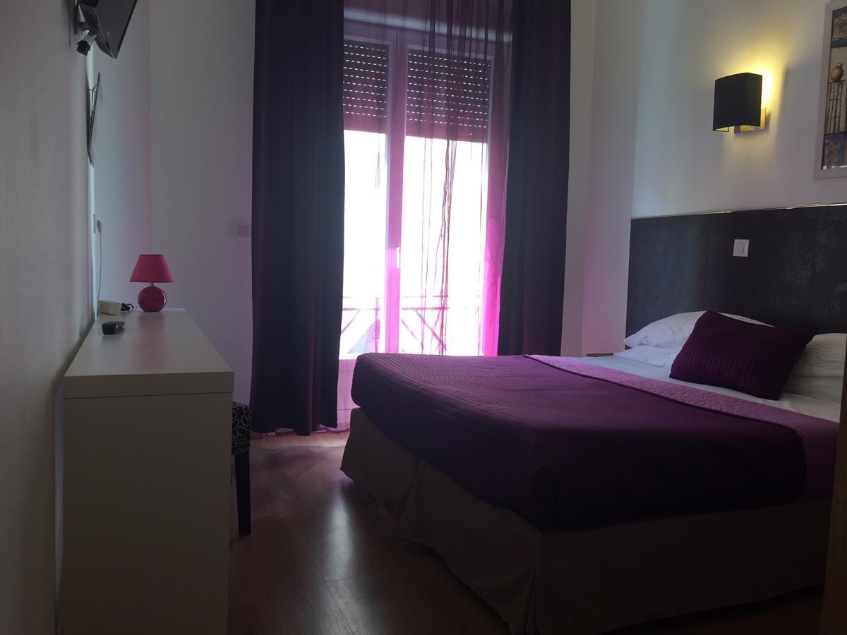 Brit Hotel Colbert Juan-les-Pins Buitenkant foto