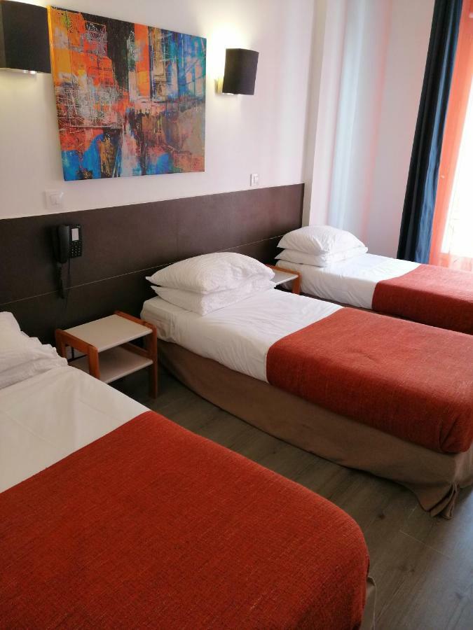 Brit Hotel Colbert Juan-les-Pins Buitenkant foto