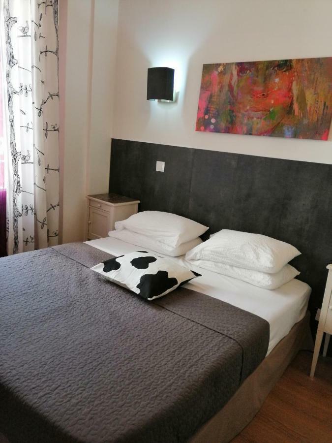 Brit Hotel Colbert Juan-les-Pins Buitenkant foto